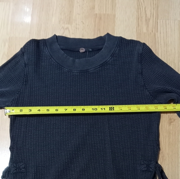 Free People One thermal top. NWT.  Charcoal gray. Size xs or small. - Picture 9 of 16
